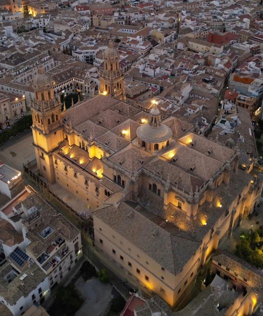 Catedral de Jaén, joya del renacimiento español, que bonita eres desde cualquier