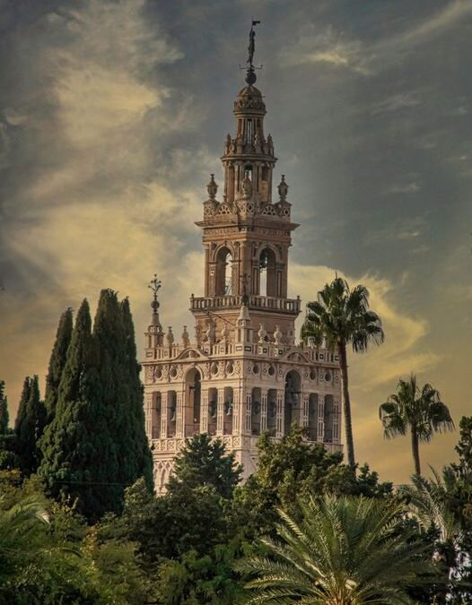 La Giralda desde la Avda. Menédez Pelayo