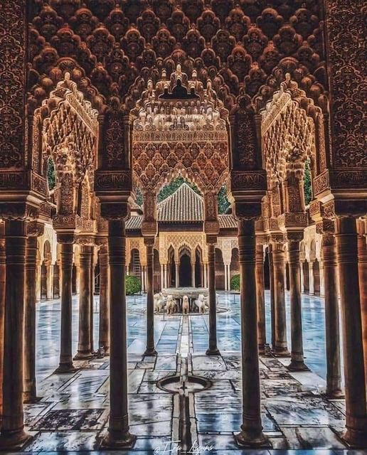 The Patio of the Lions: A Jewel of the Alhambra